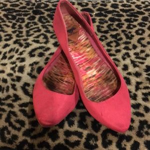 Slightly pointy tip flats!